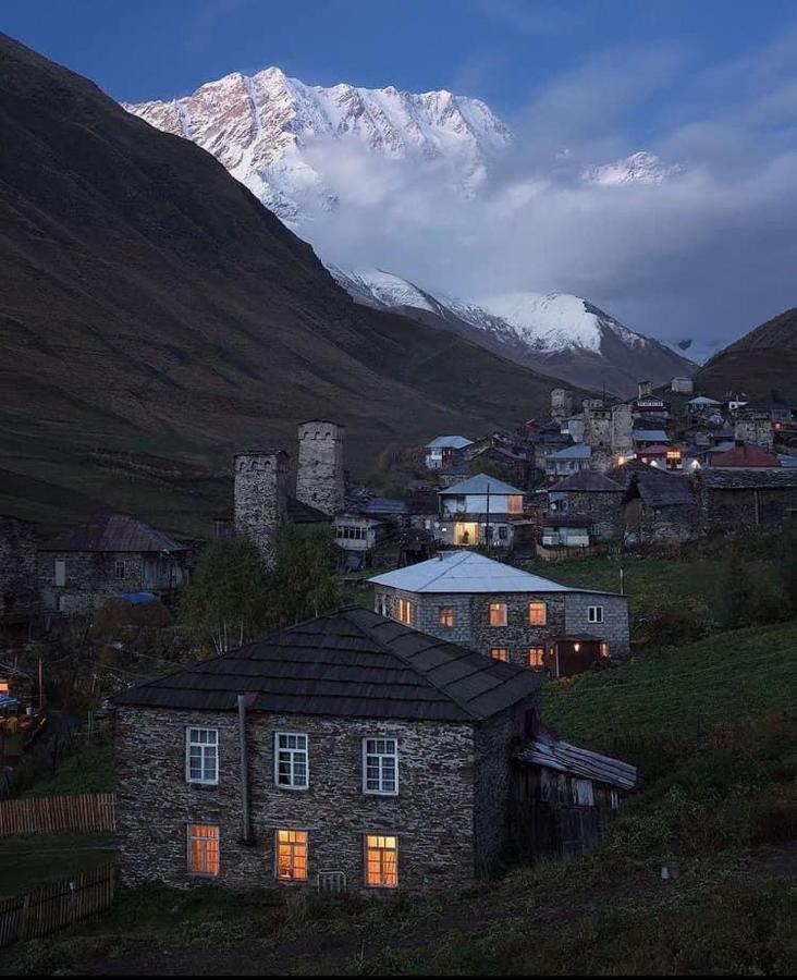 Chvibiani Guesthouse & Bar Ushguli Zewnętrze zdjęcie