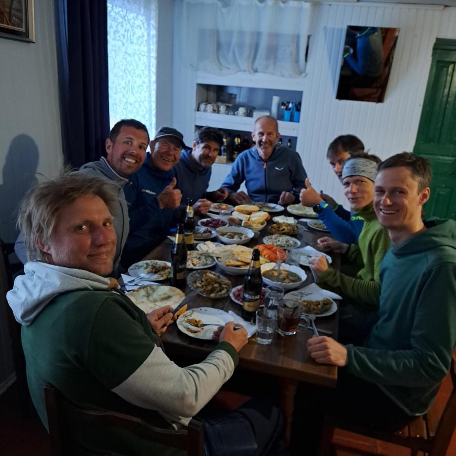 Chvibiani Guesthouse & Bar Ushguli Zewnętrze zdjęcie