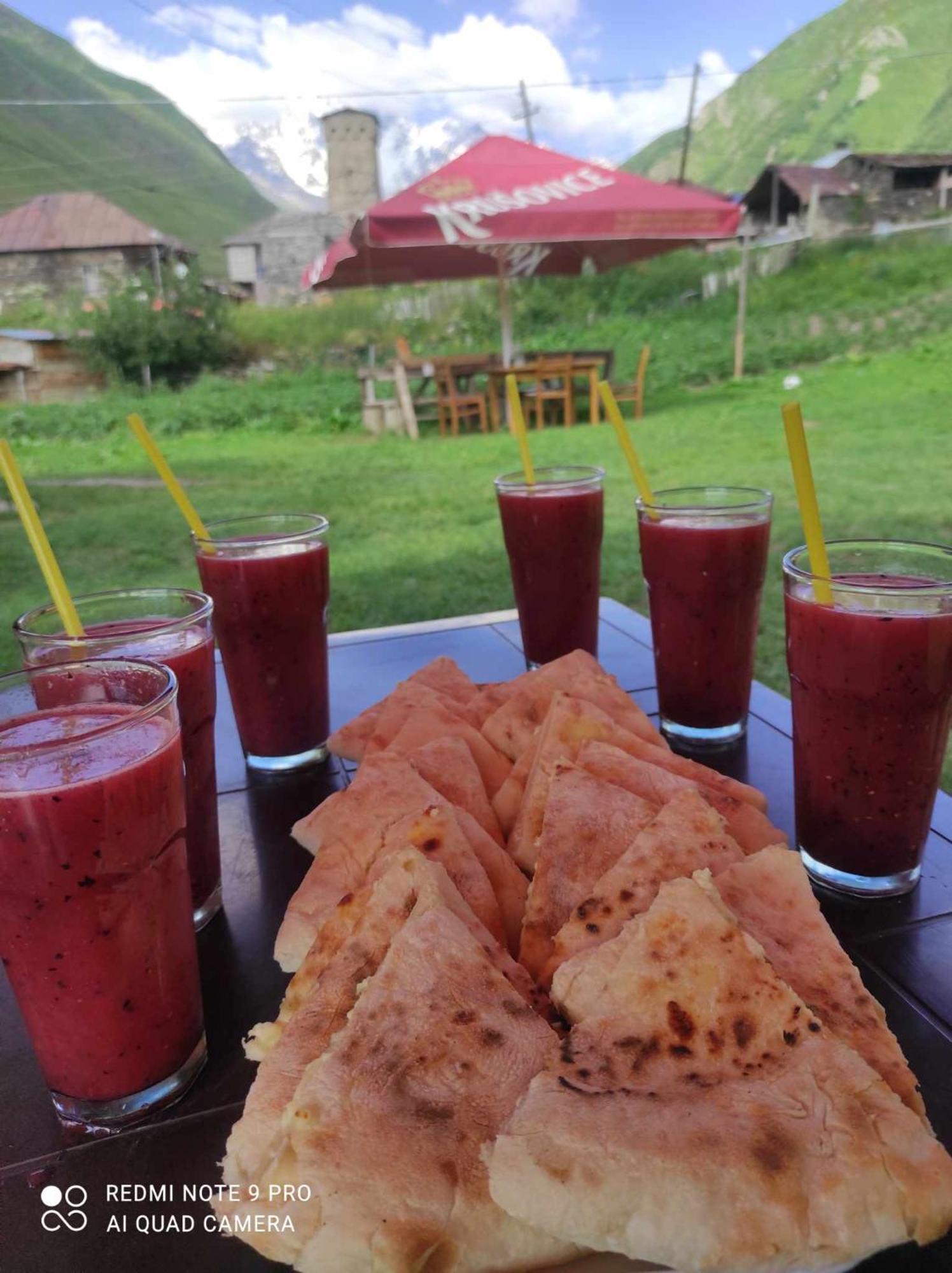 Chvibiani Guesthouse & Bar Ushguli Zewnętrze zdjęcie