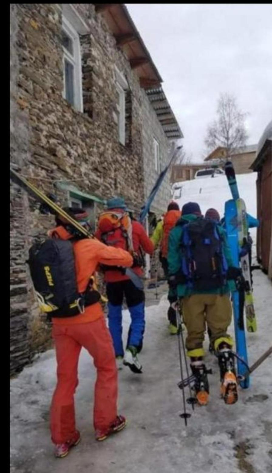 Chvibiani Guesthouse & Bar Ushguli Zewnętrze zdjęcie