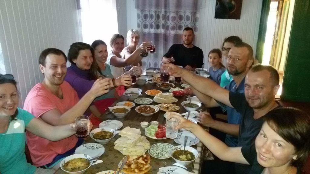 Chvibiani Guesthouse & Bar Ushguli Zewnętrze zdjęcie